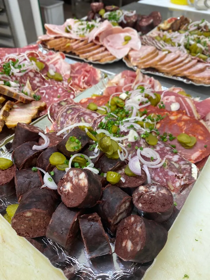 charcuterie souligne sous ballon